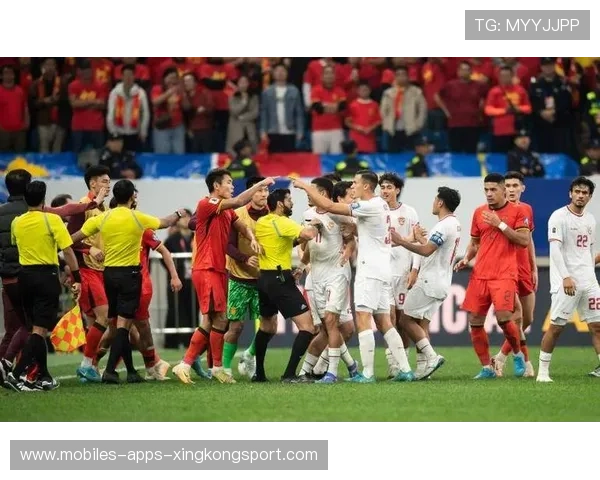 主帅拍桌怒吼：这不是我认识的球队